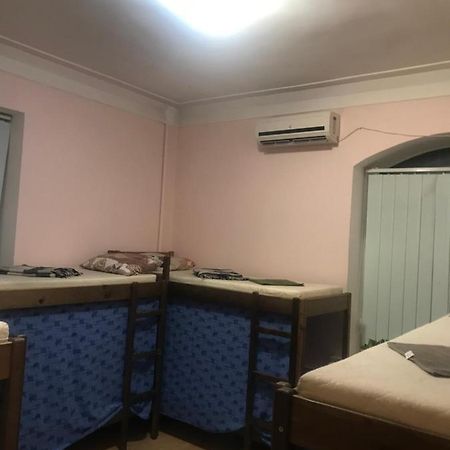 Ararat-Holosiivskyi Hostel Київ Екстер'єр фото
