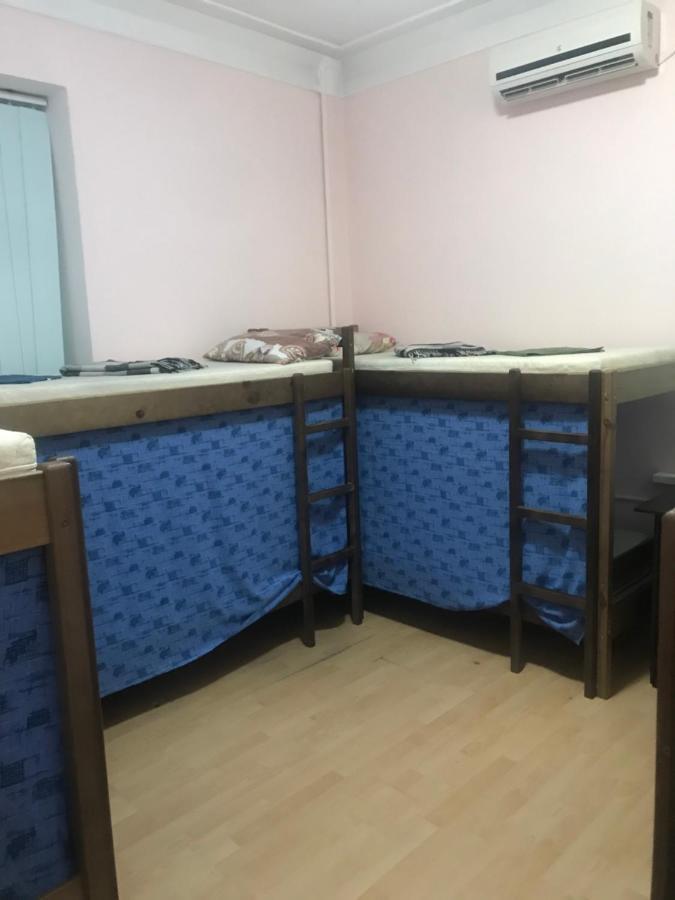 Ararat-Holosiivskyi Hostel Київ Екстер'єр фото